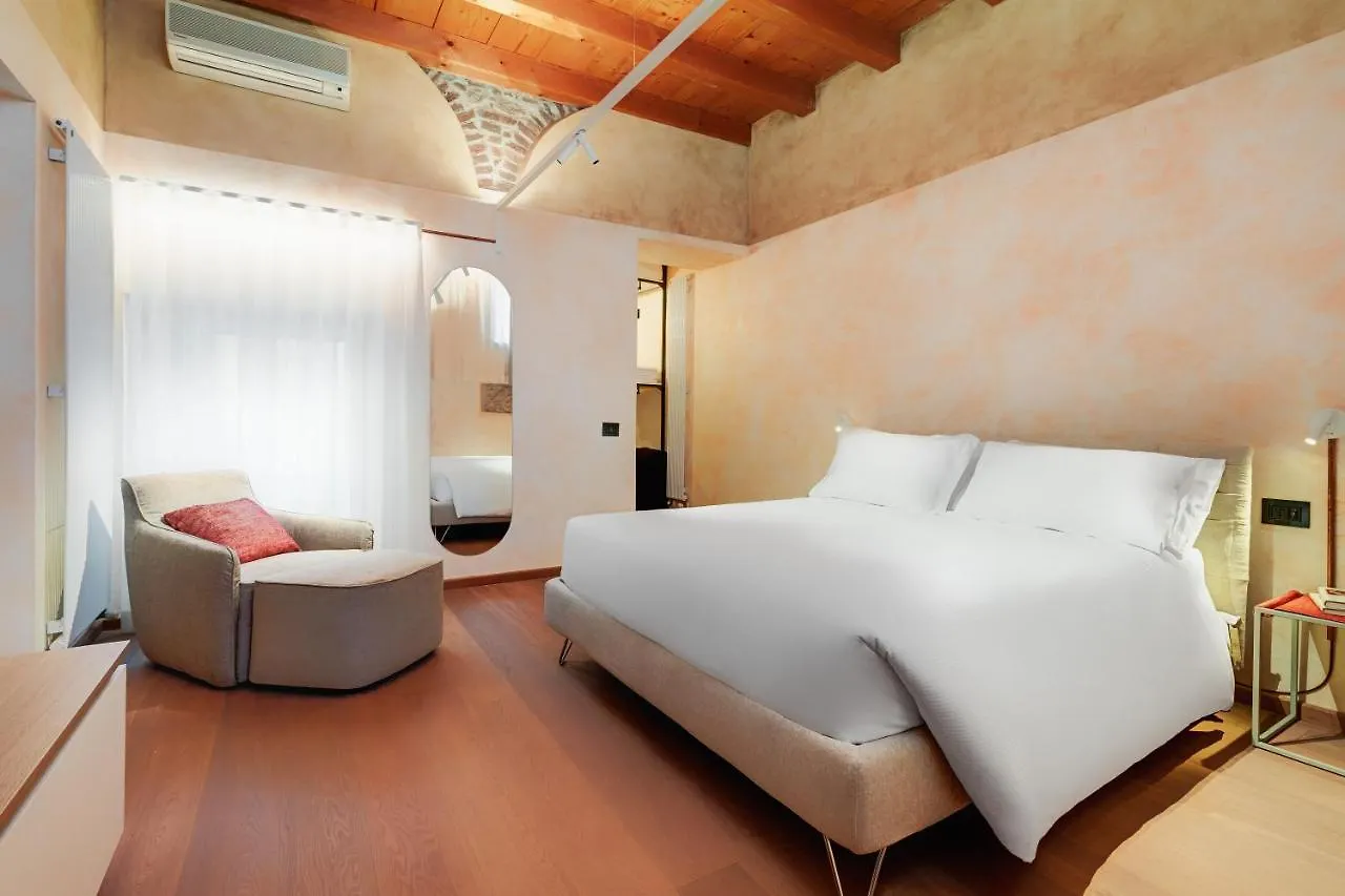 1881 Luxury Suites Verona